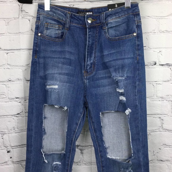 NWT Fashion Nova Dyanne Blue Medium Wash High Rise Denim Jean Juniors Size 3 - Picture 2 of 13